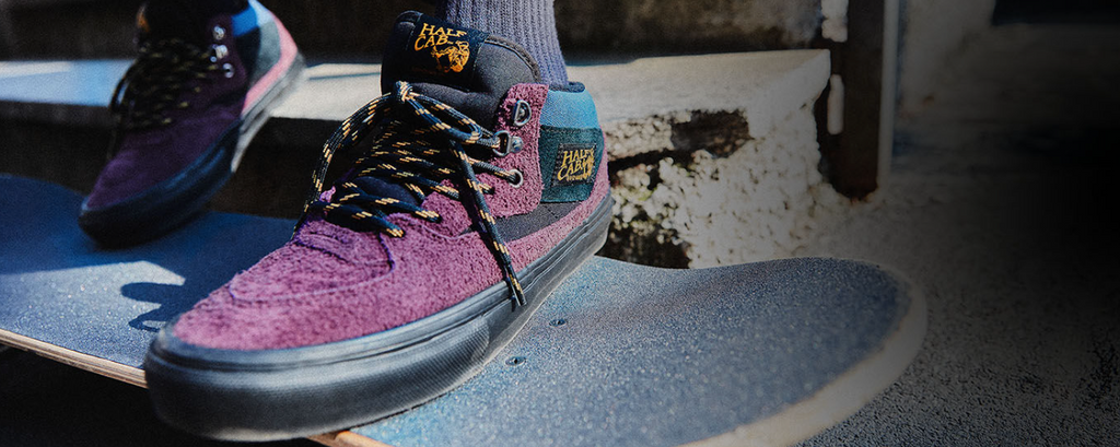 Skate shoes & sneakers