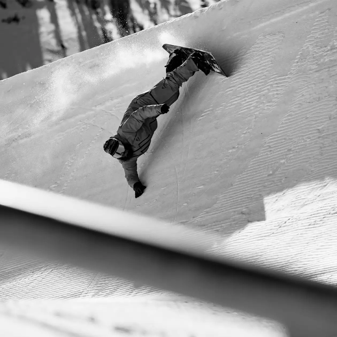 Stratos 2027 Snowboard