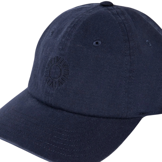 Classic Cap Worn Navy