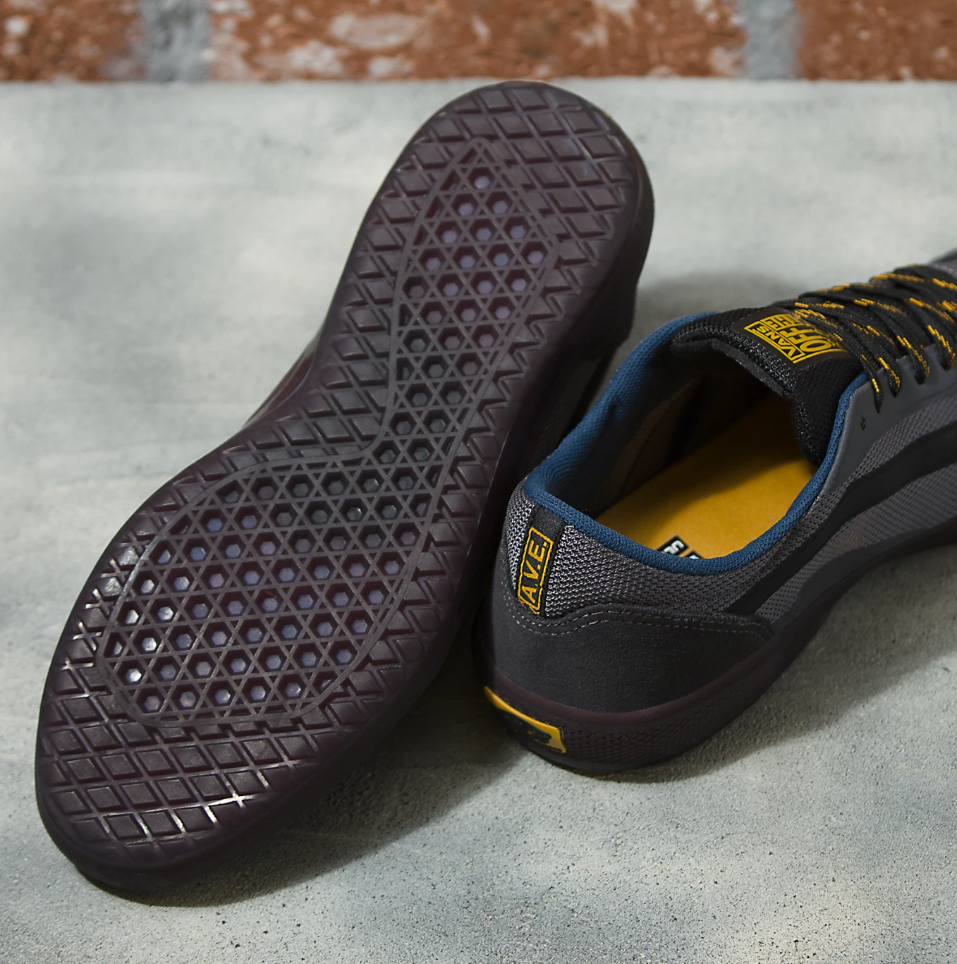 Vans top grey purple