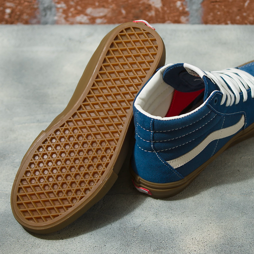 Vans top suede gum